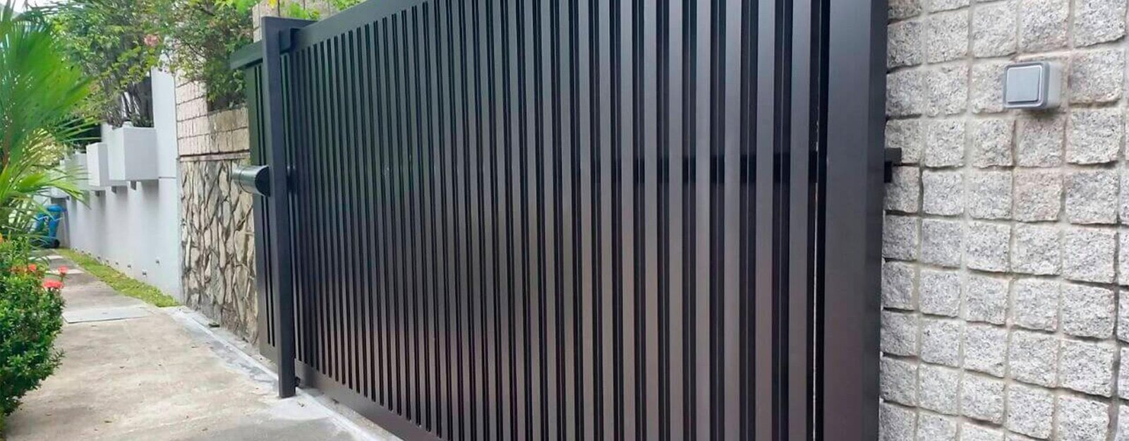 Portão de alumínio automático